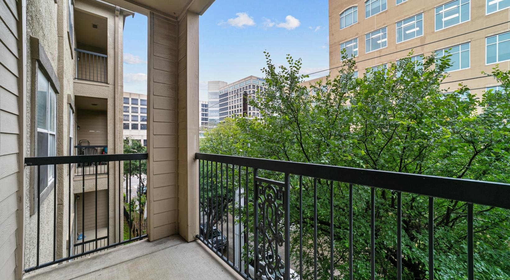 Dallas Apartment: 5720 Forest Park Road