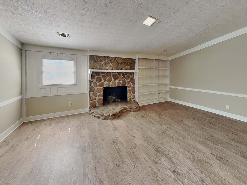 snellville House: 1694 webb gin house rd