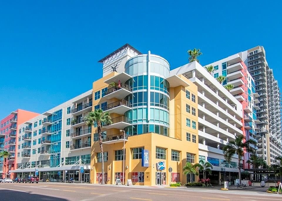 tampa Apartment: 1120 E Kennedy Blvd