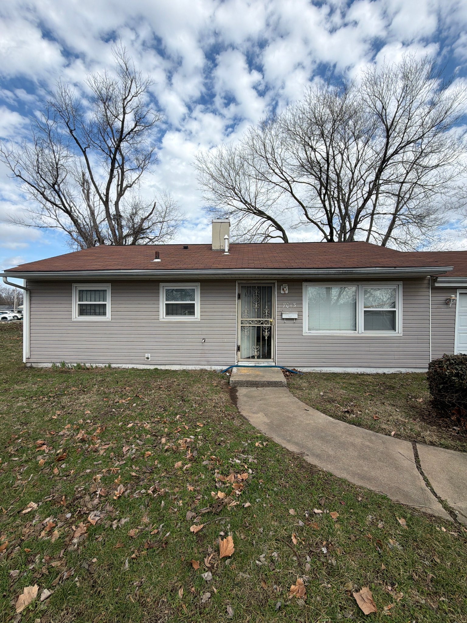 Saint Louis House: 7013 Edna St East