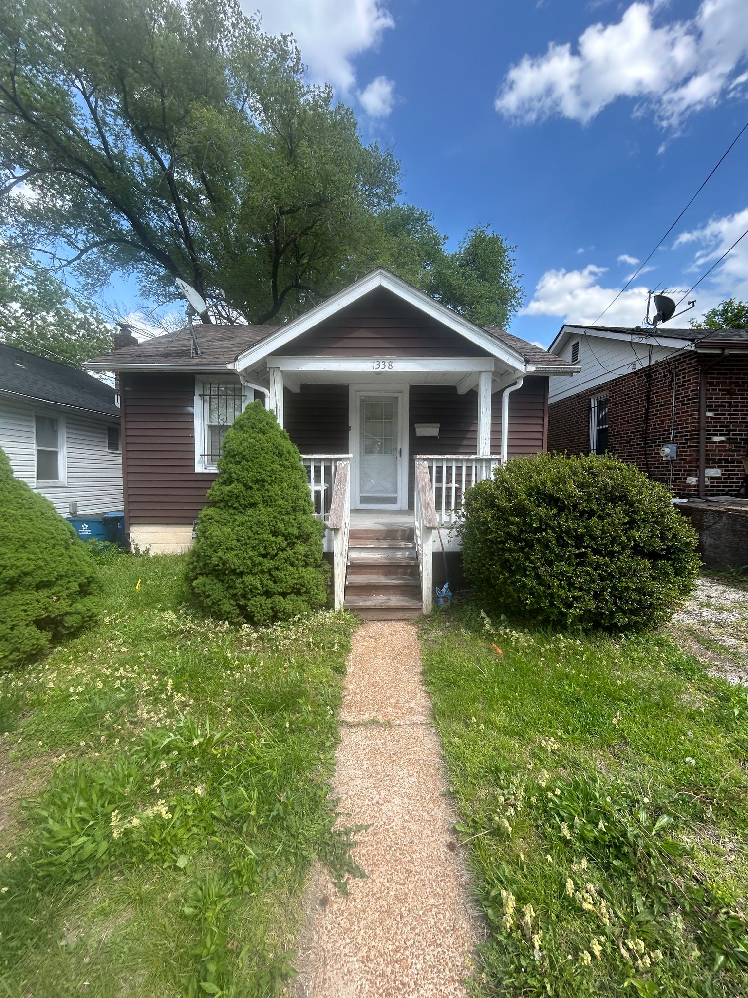 St. Louis House: 1338 Gregan Pl