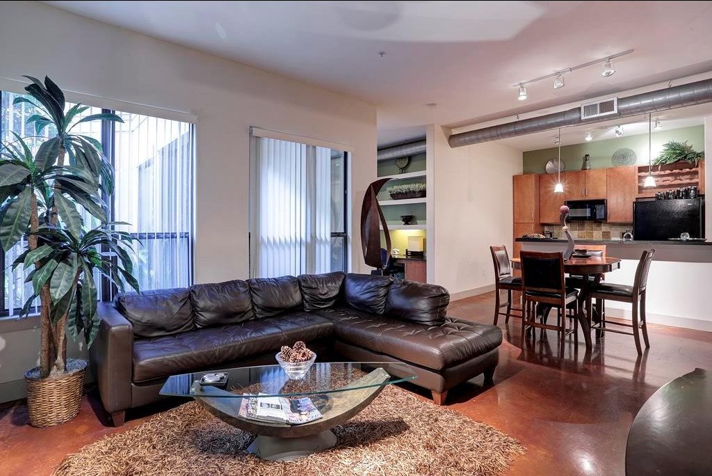Houston Condo: 1901 Post Oak Blvd #1401