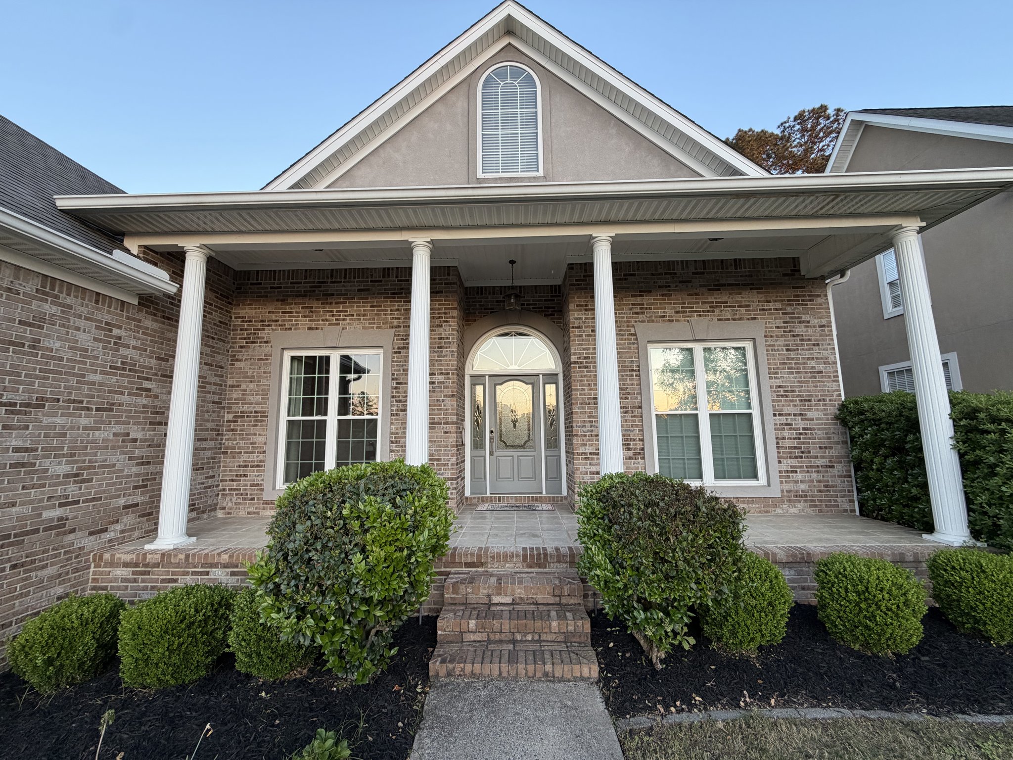 Evans House: 831 Willow Lk