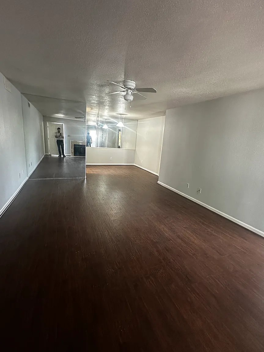 Houston Condo: 9797 Leawood Blvd