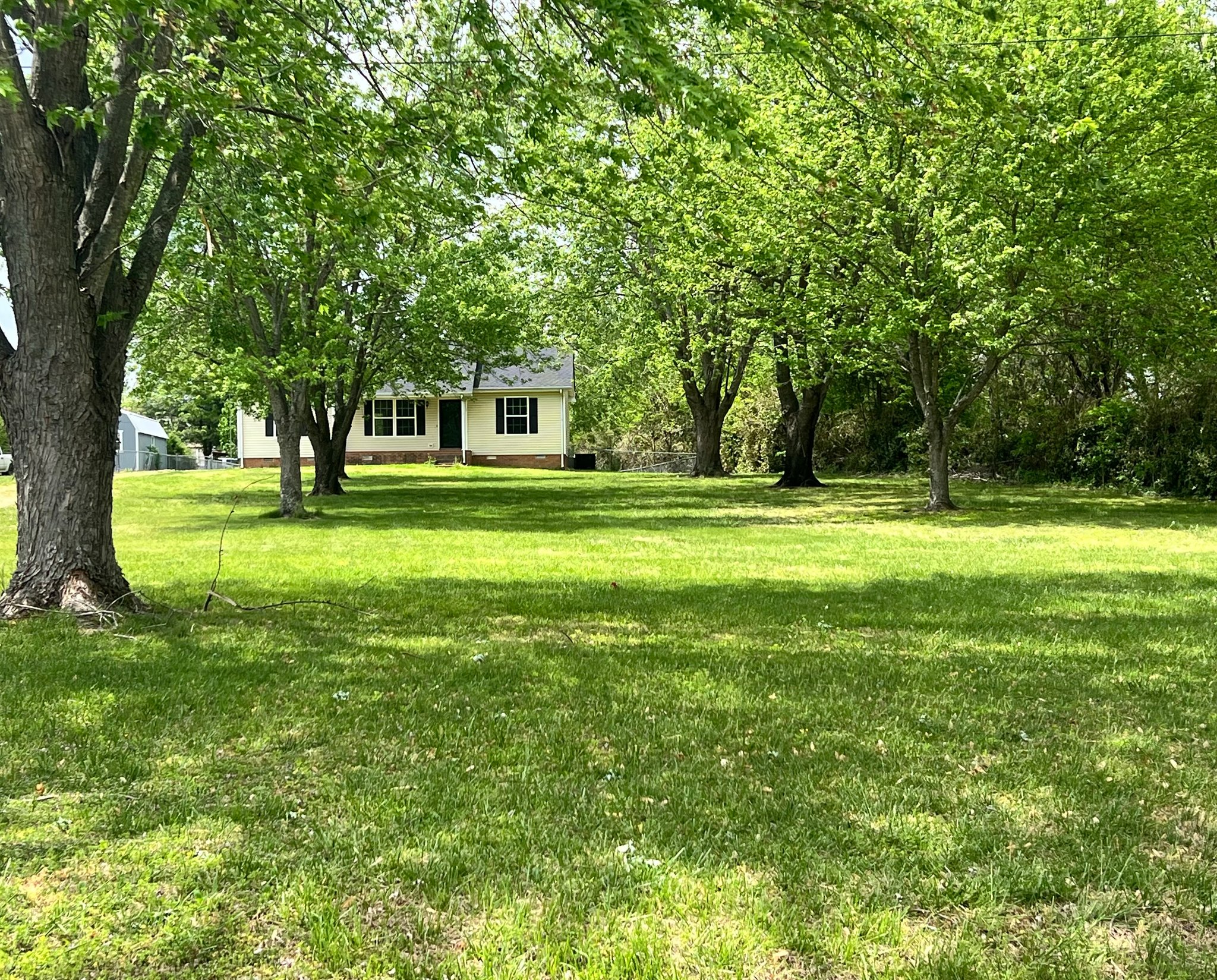 Portland House: 297 E Carter Road