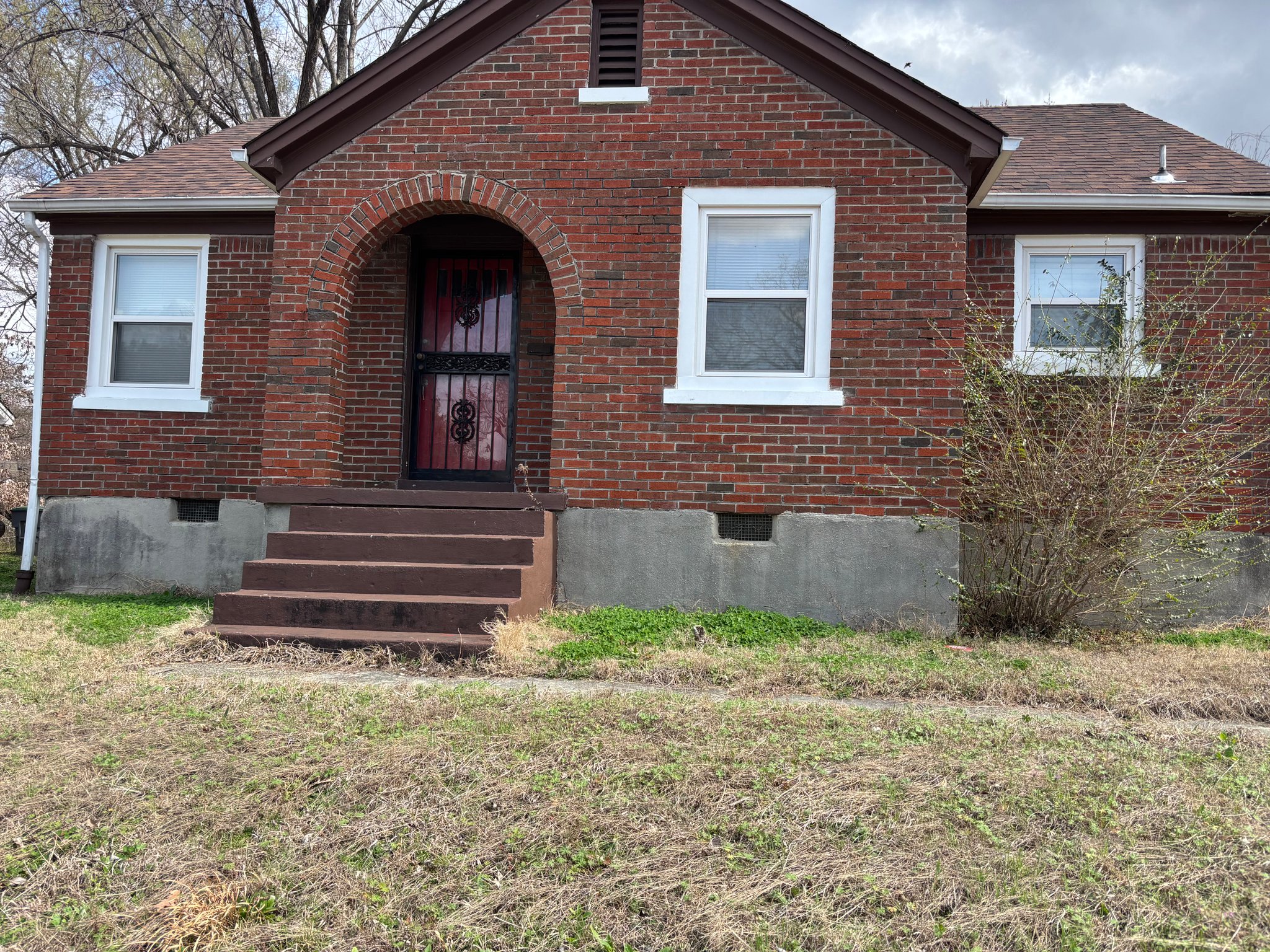 Memphis House: 1800 McMillian