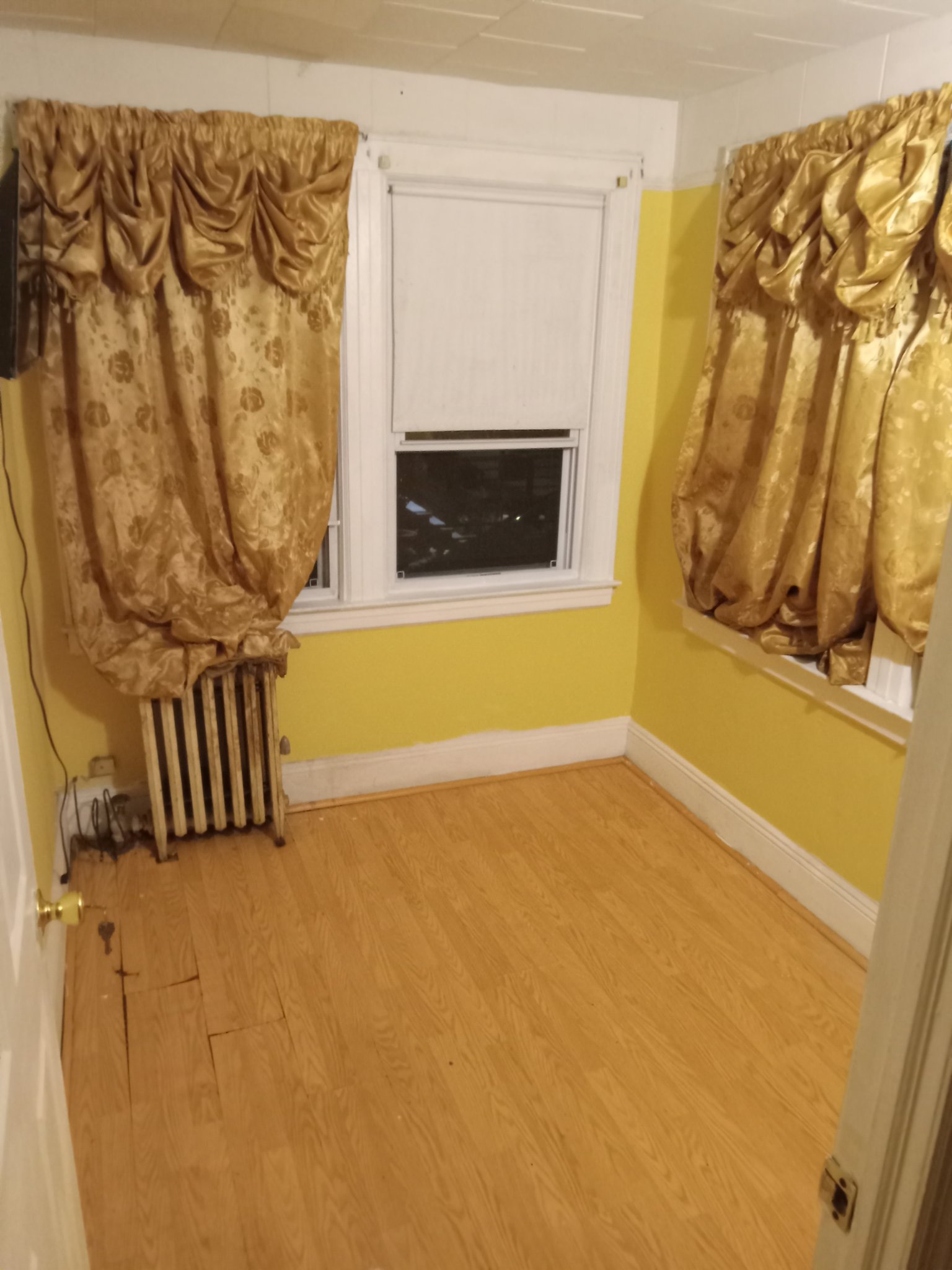 Jamaica House: 144-39 158th street