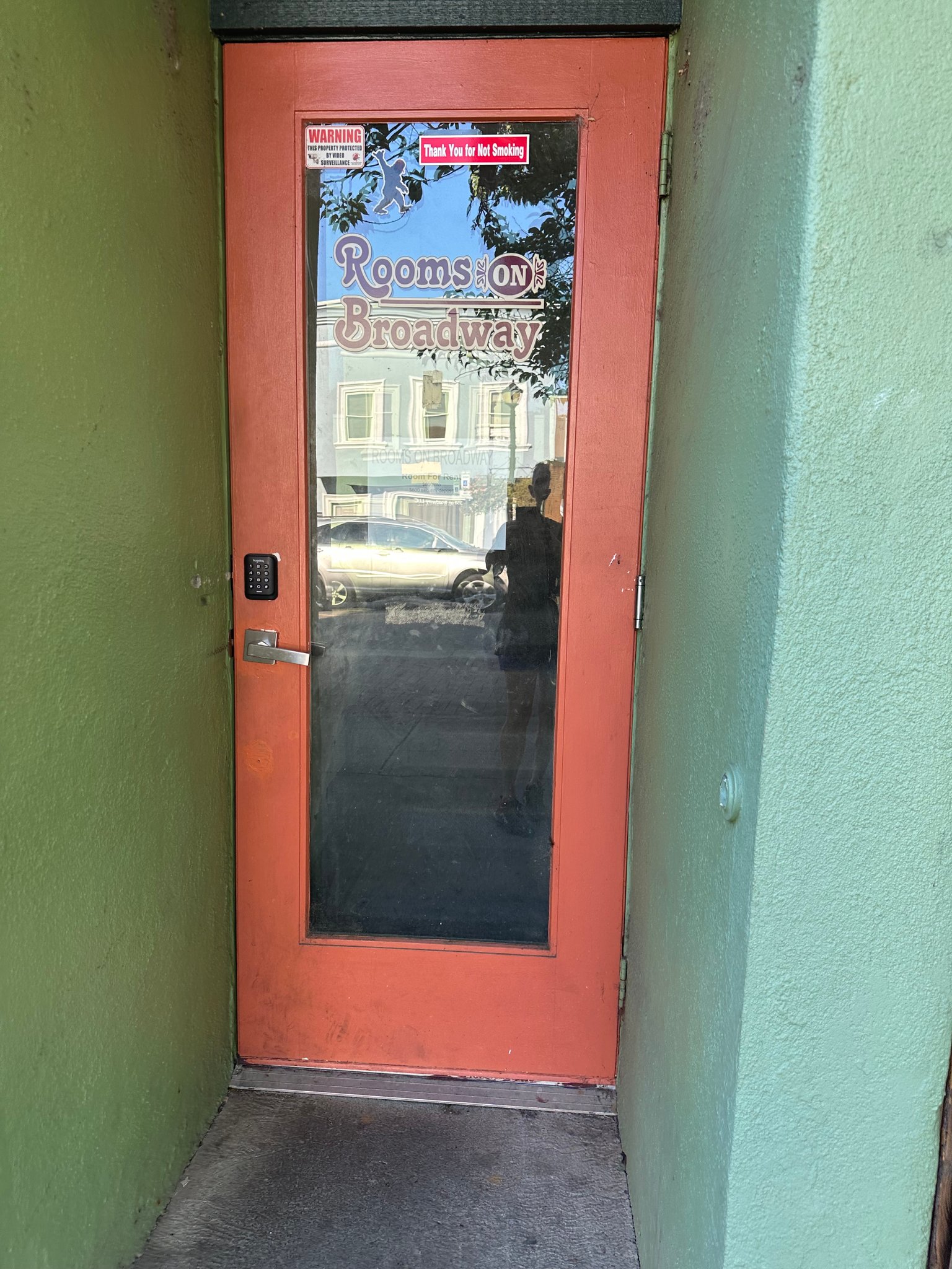 Estacada Apartment: 341 S Broadway