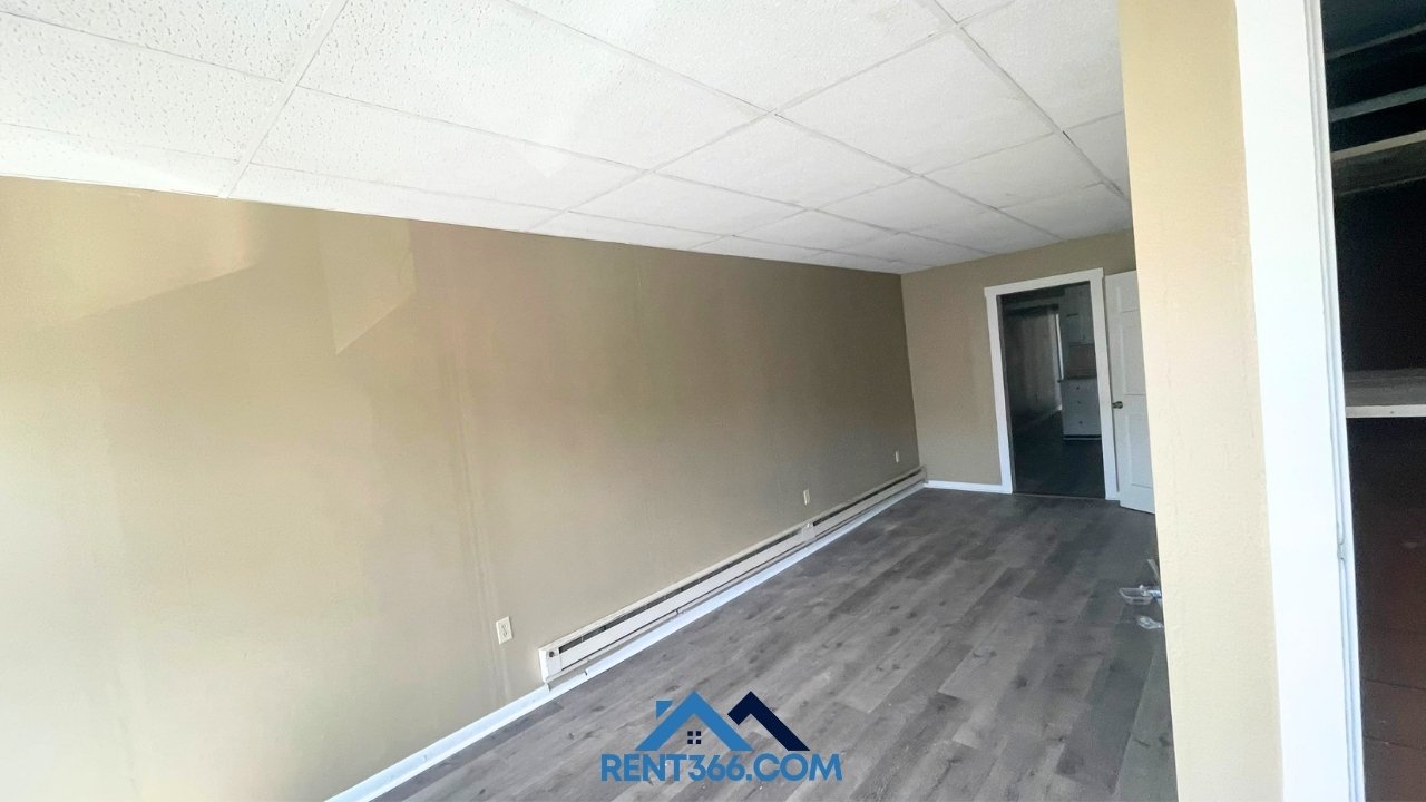 Ashland Condo: 929 Centre St, Ashland, PA