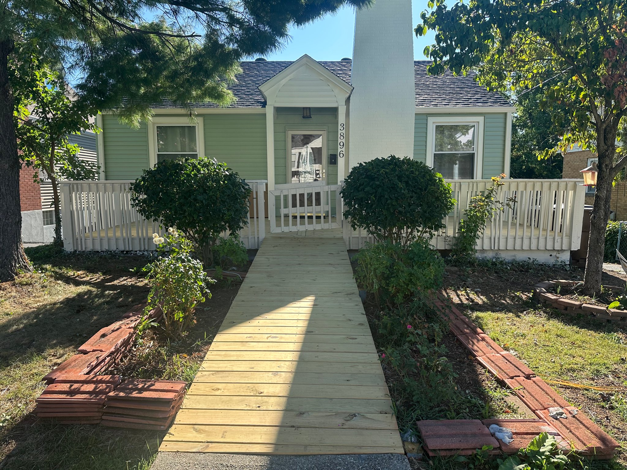 Cincinnati House: 3896 Weirman Ave