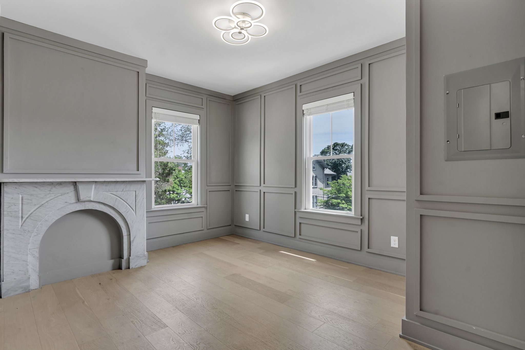 Providence Apartment: 182 Waterman St