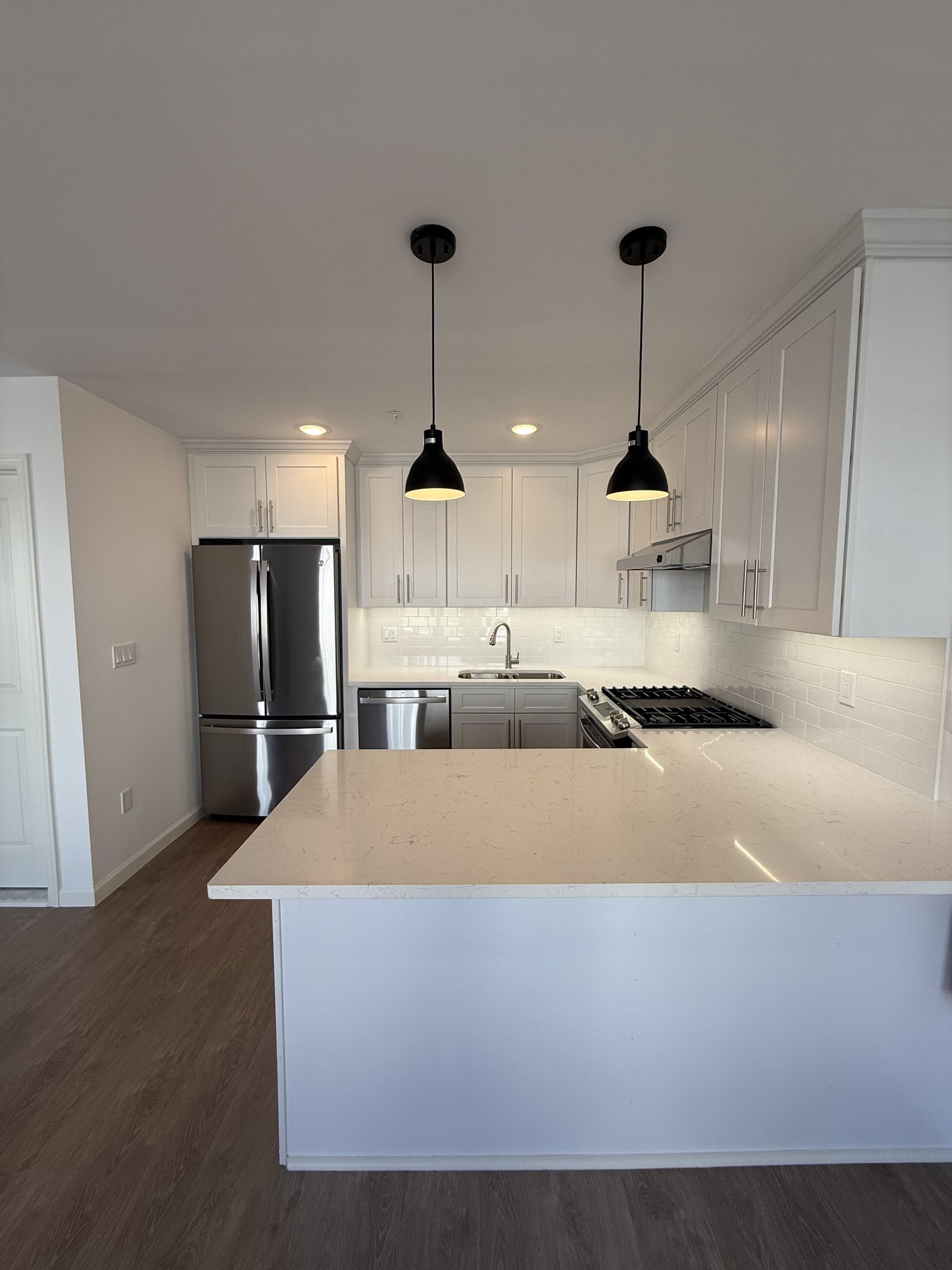 passaic Apartment: 176 Pennington Ave