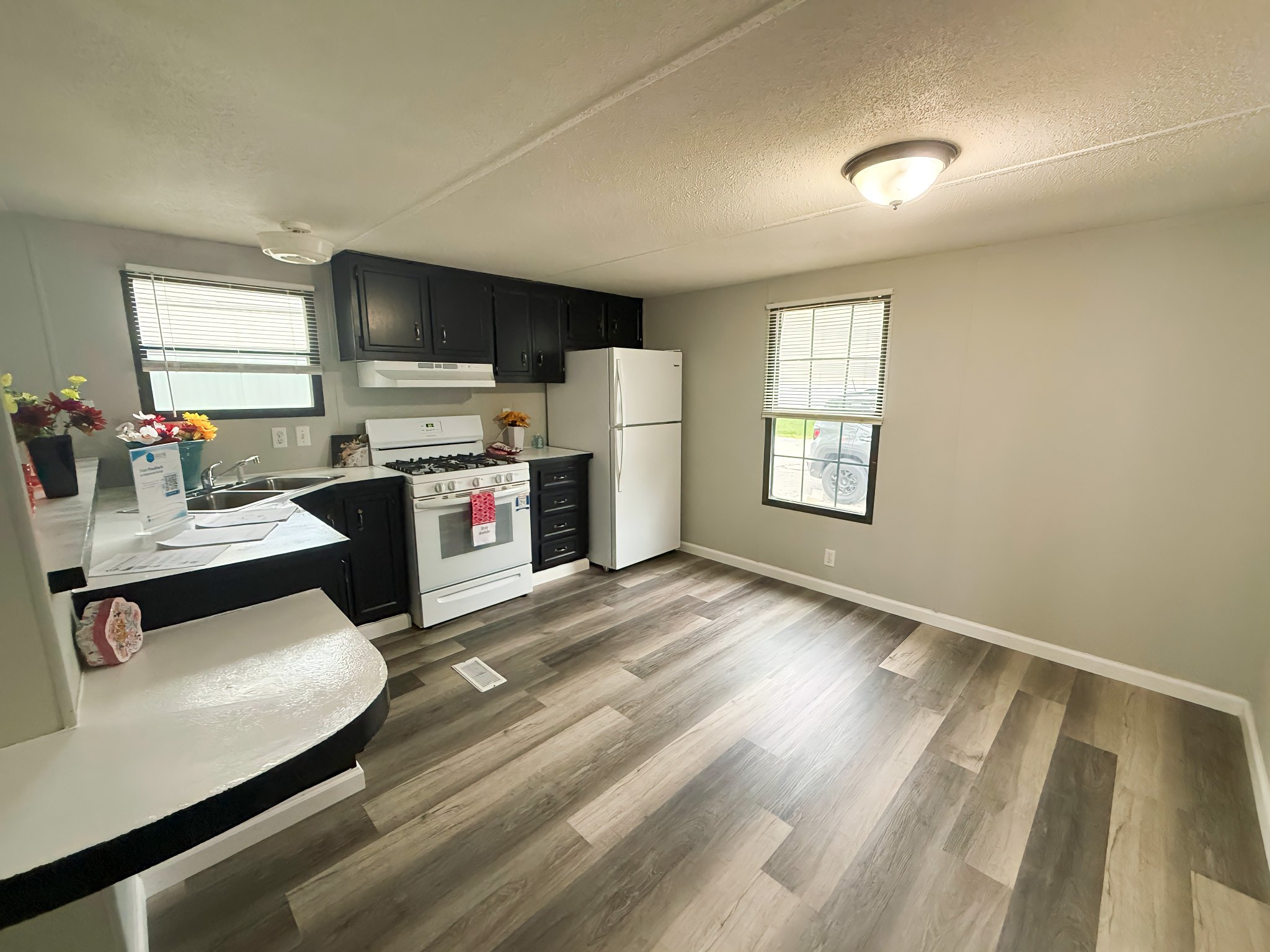 Columbia House: 4916 Brown Station Rd.,