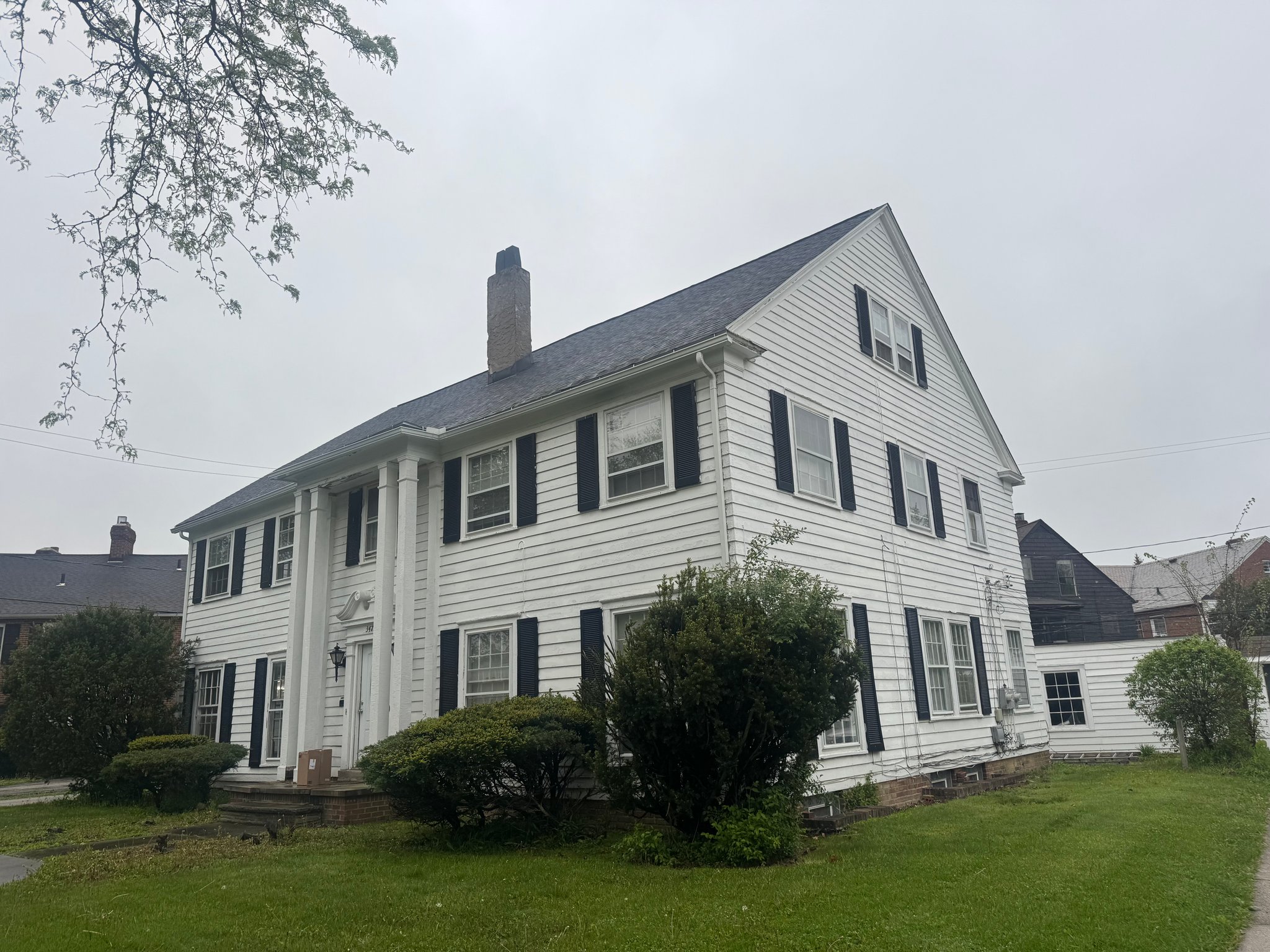 Beachwood Townhome: 3475 Norwood Rd