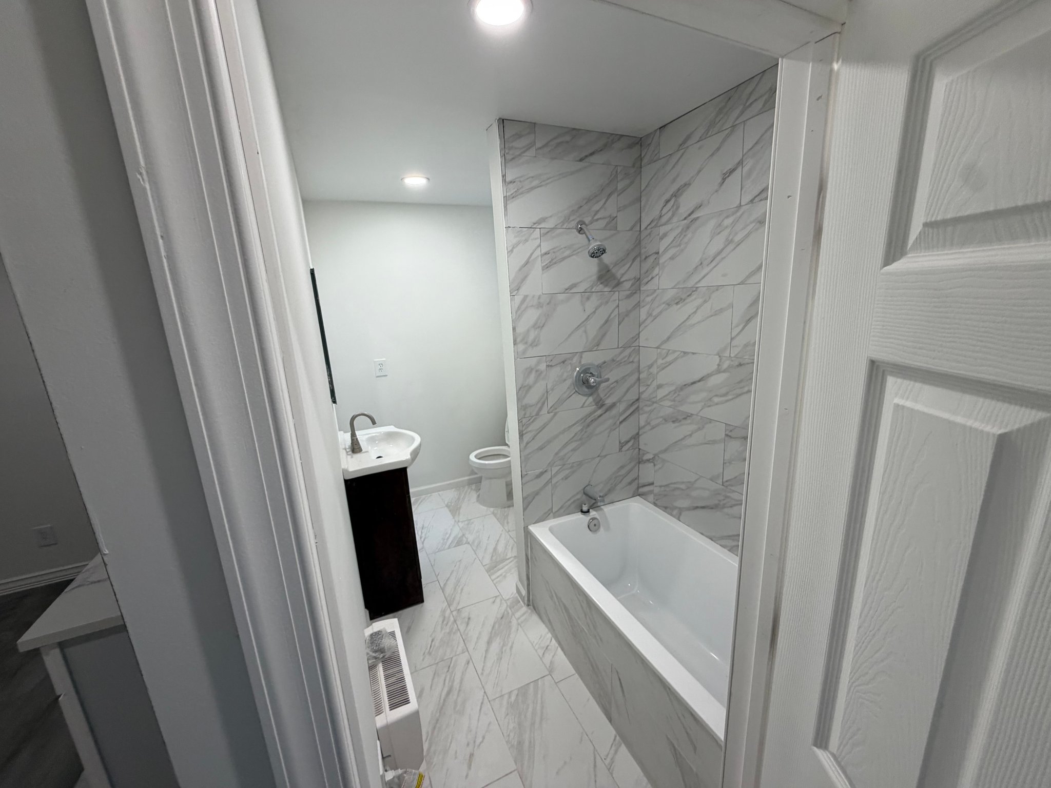 Philadelphia Apartment: 2742 Kensington Ave