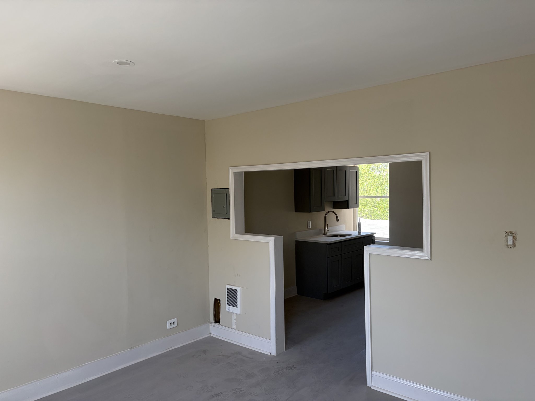 Philadelphia Apartment: 2742 Kensington Ave