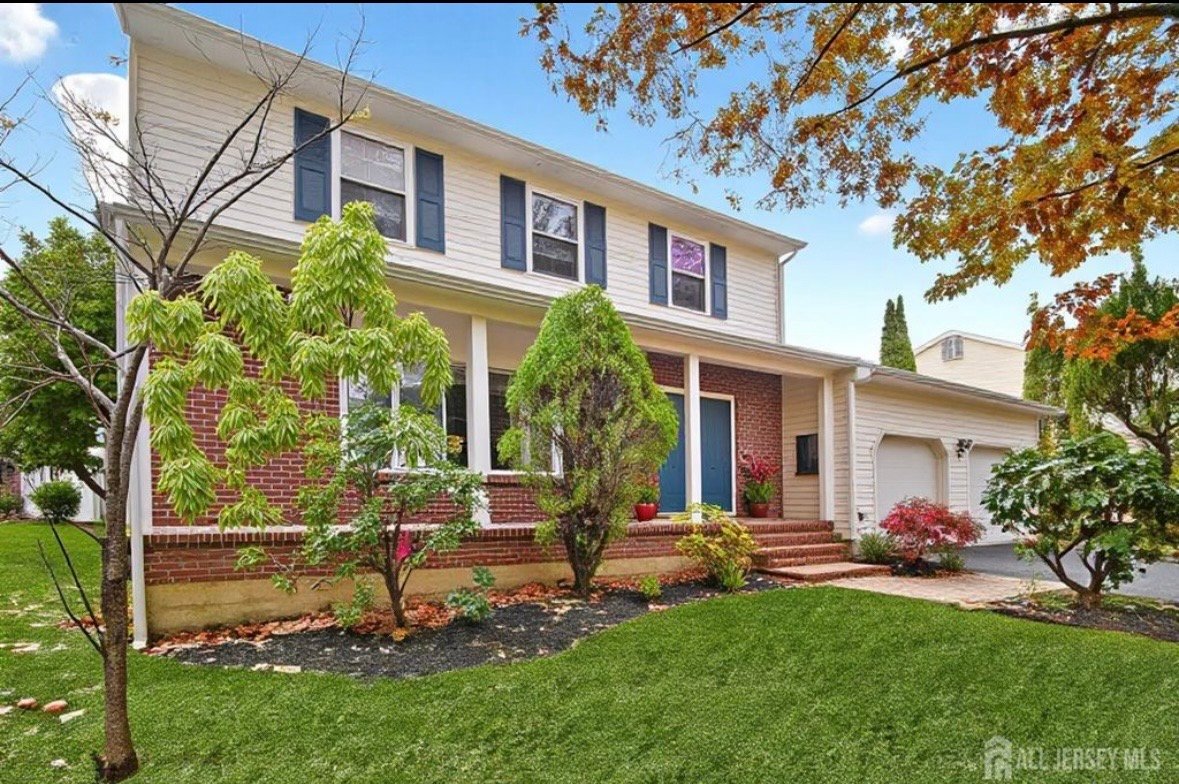 East Brunswick House: 8 Wright Court