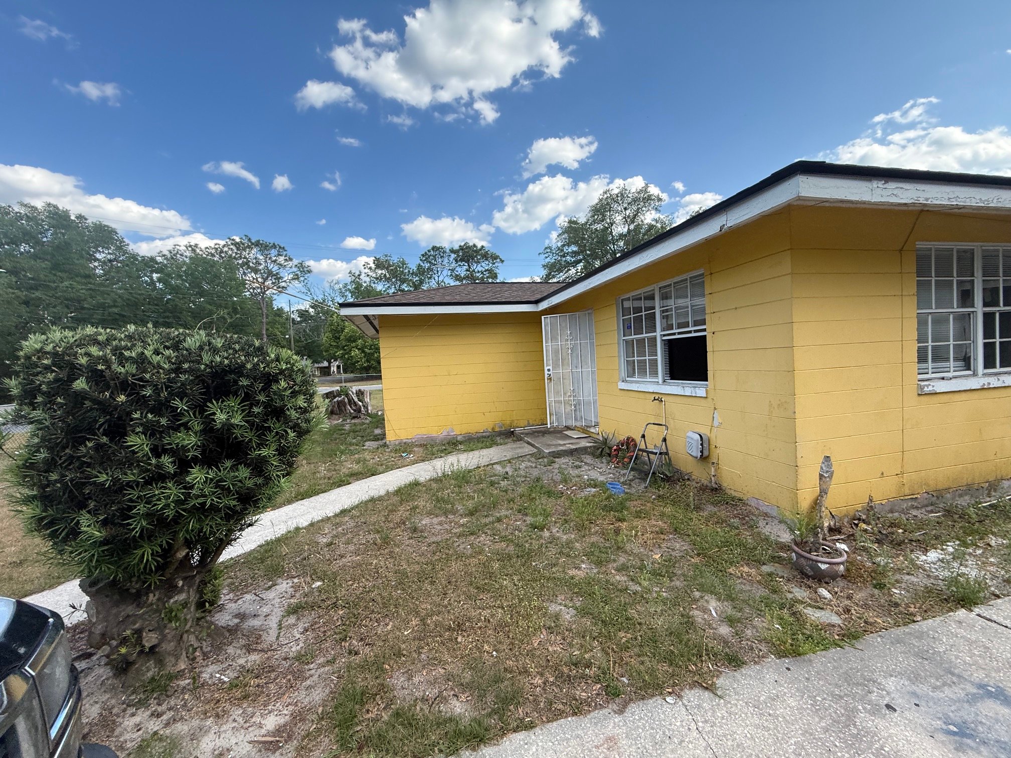 jacksonville House: 9504 waynesboro ave