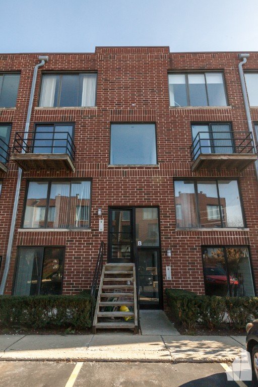 Chicago Townhome: 944 W Grace