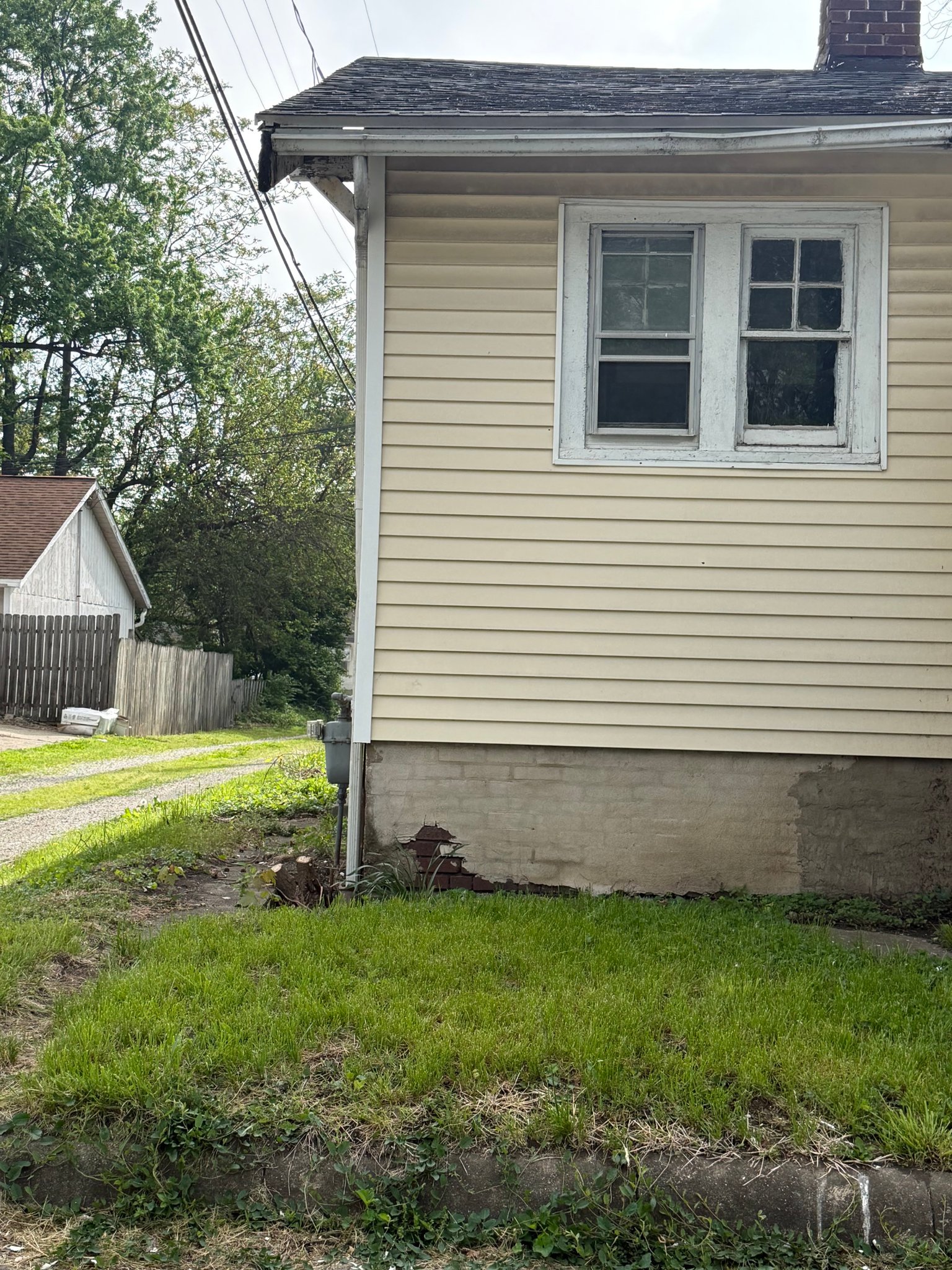 Decatur House: 328 N 18th St