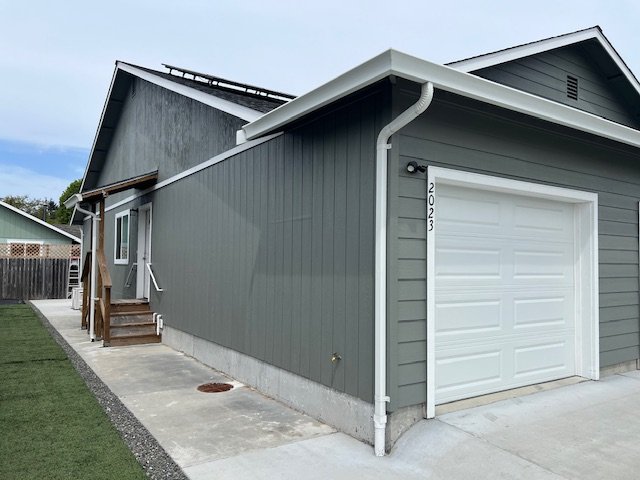 MCKINLEYVILLE Multiplex: 2023 Lime Ave.