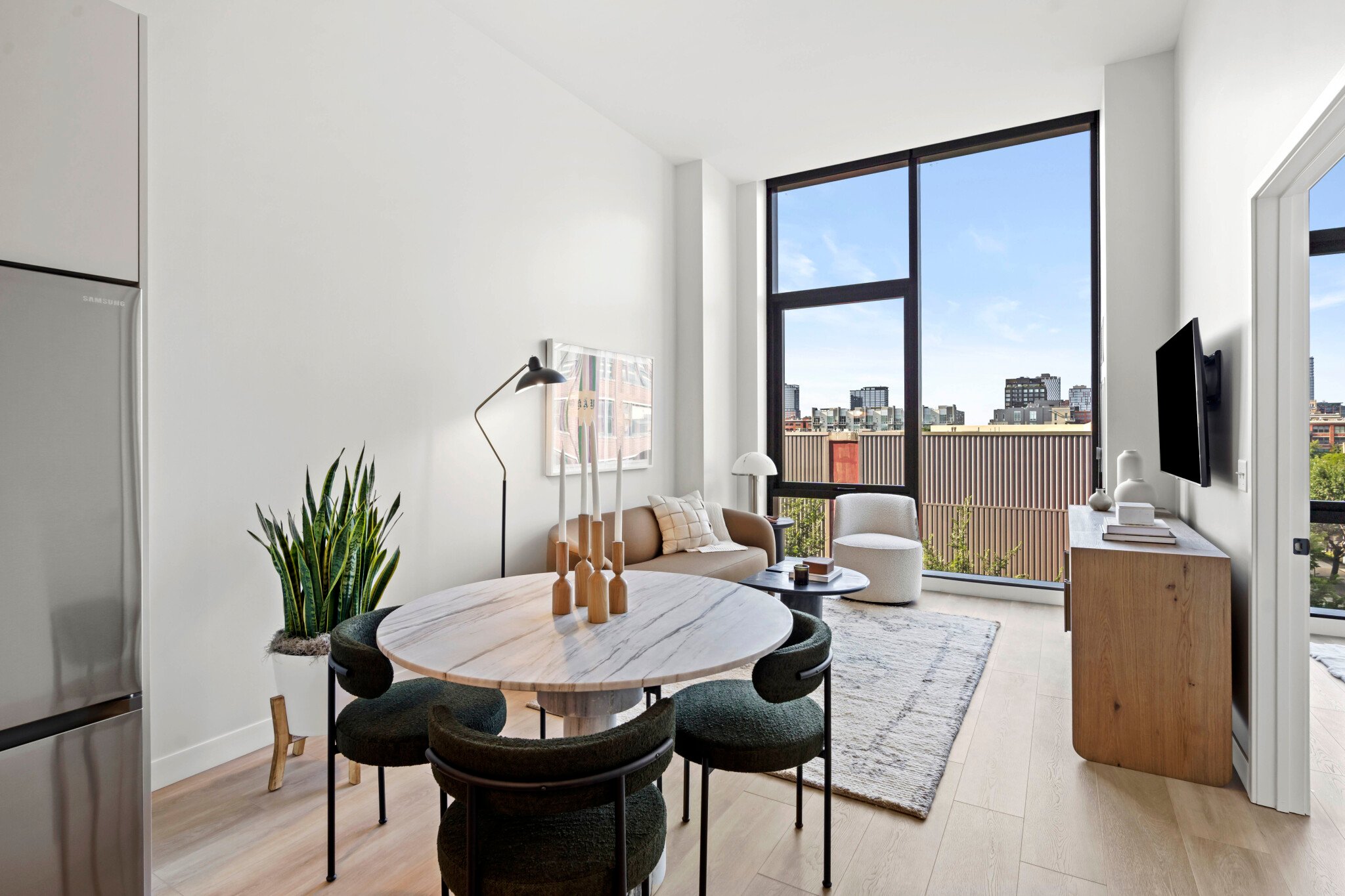 Chicago Condo: 1107 W Van Buren St