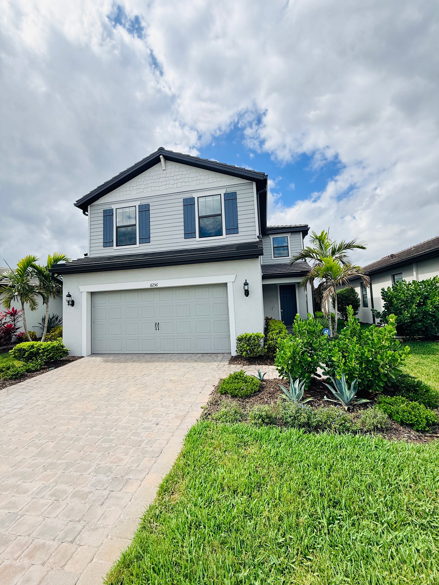 Bradenton House: 6256 Baywood Ct
