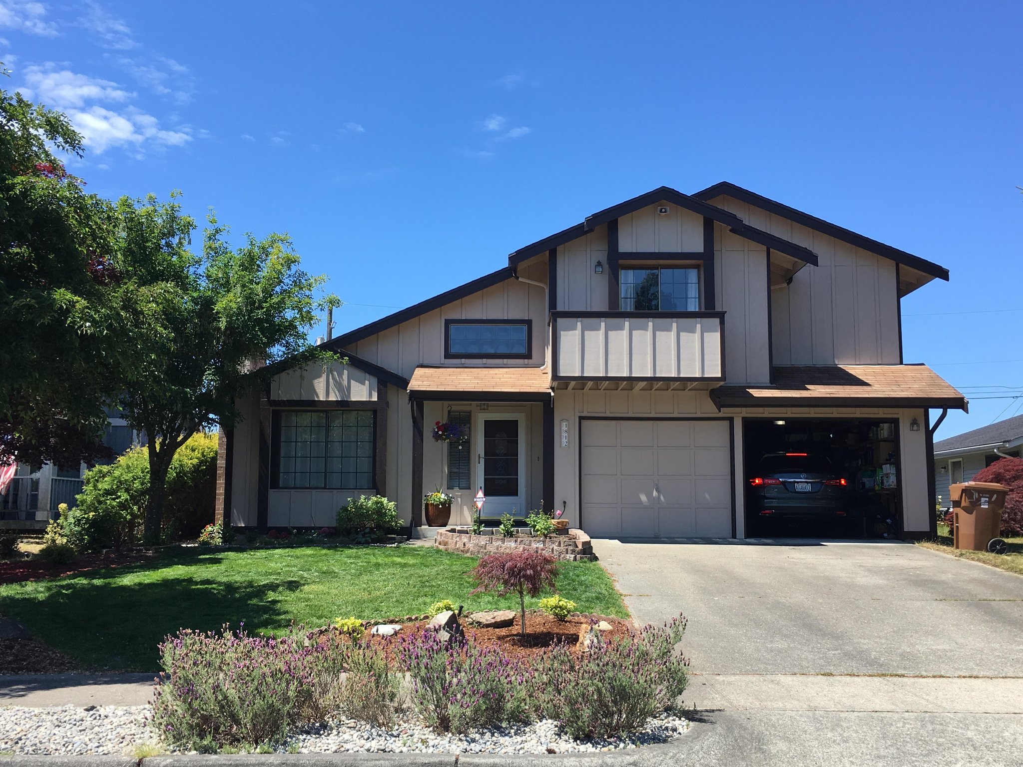 Tacoma House: 1812 N Baltimore St
