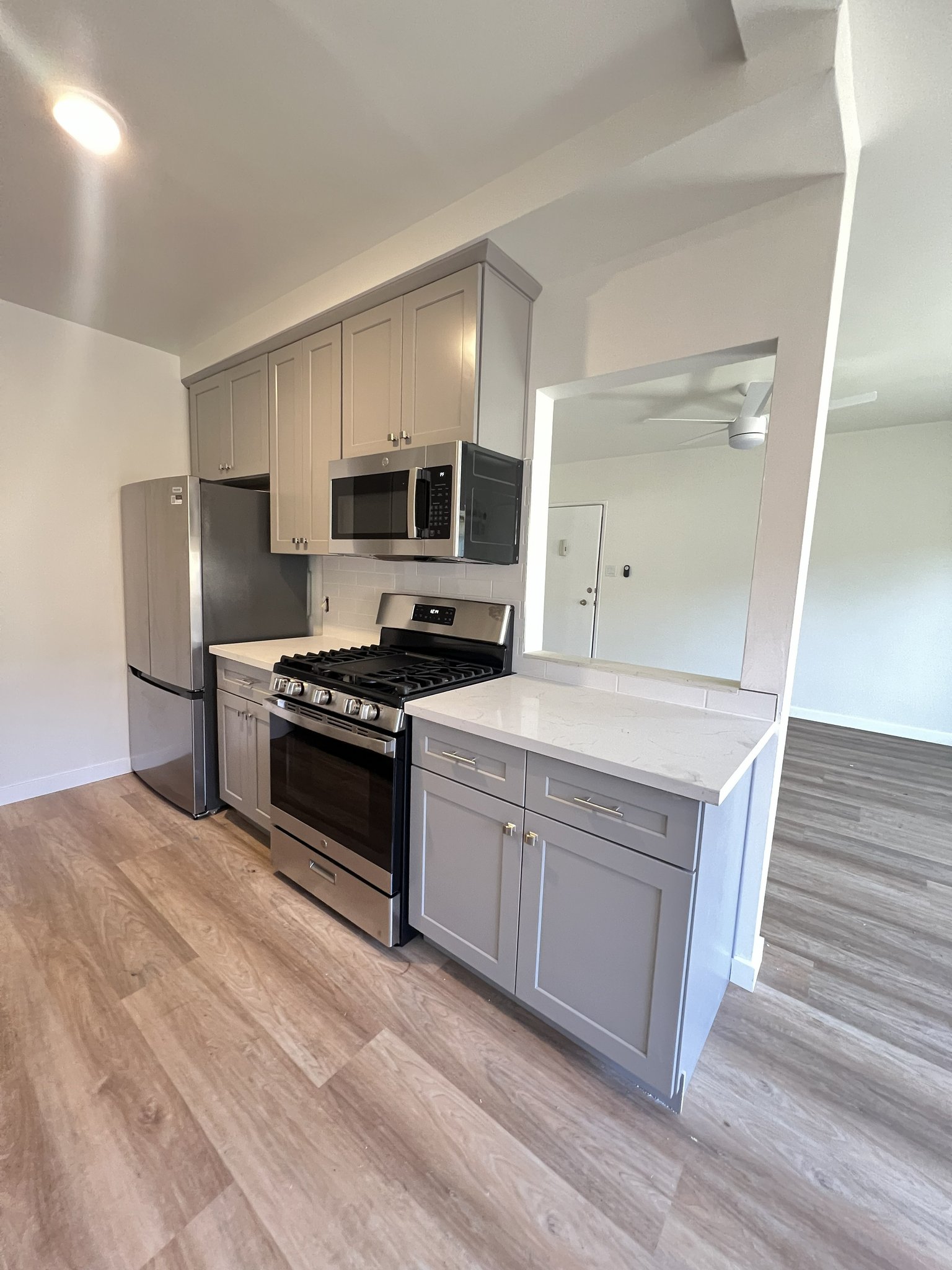 Los Angeles Apartment: 1322 Amherst Ave, Los Angeles, CA 90025
