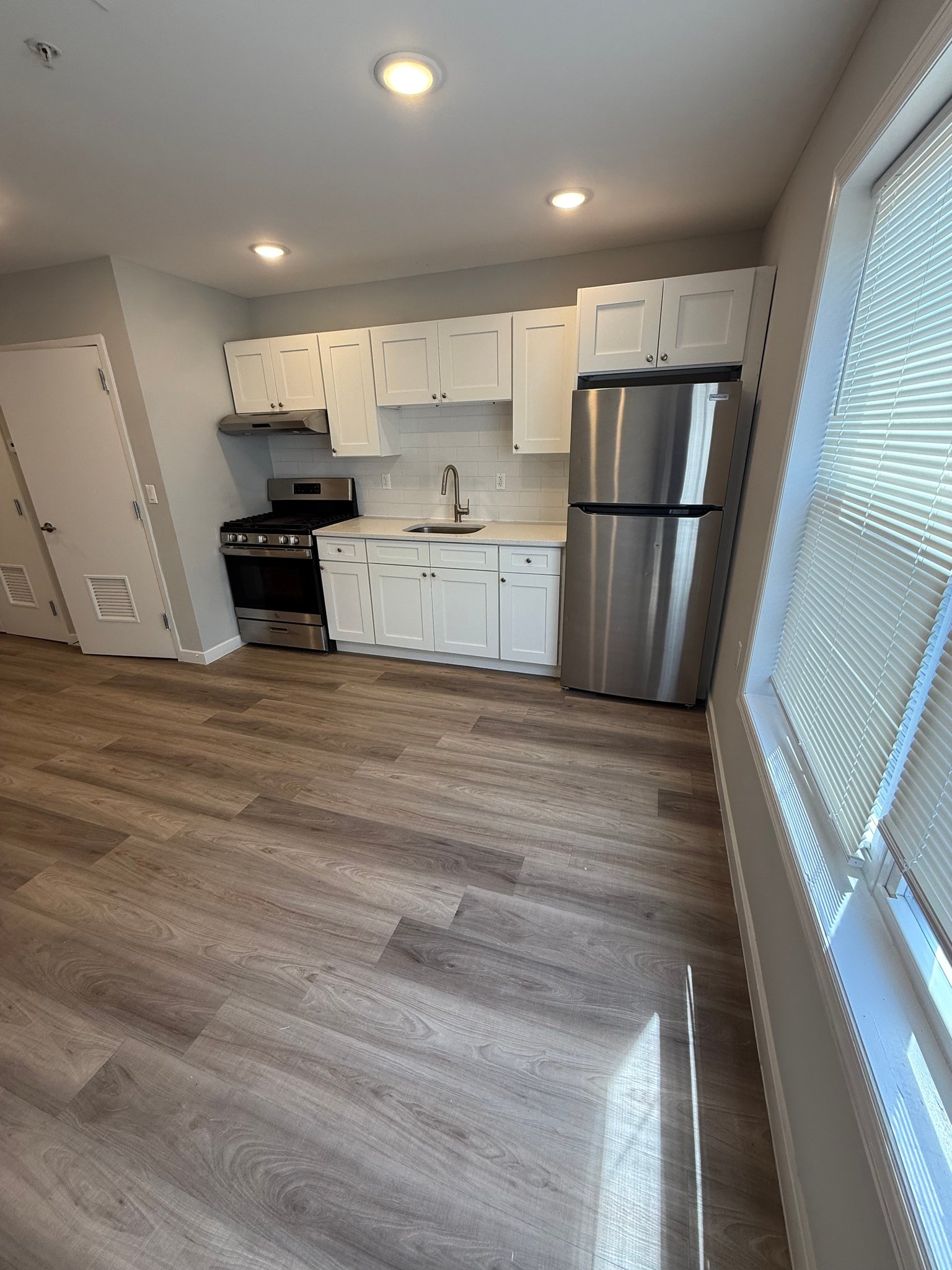 Paterson Apartment: 8-10 Godwin Ave