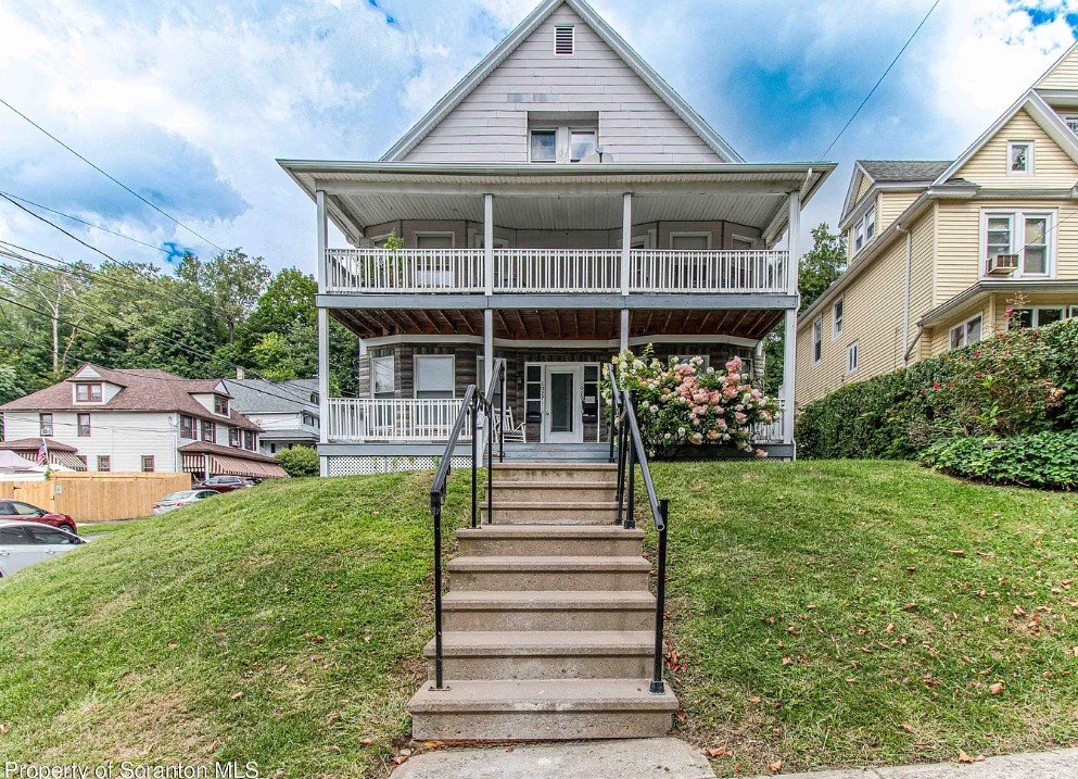 Scranton Multiplex: 1027 1029 Woodlawn Street
