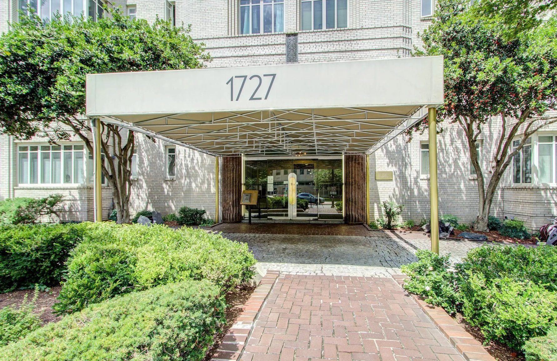 Washington Condo: 1727 Massachusetts Avenue Northwest