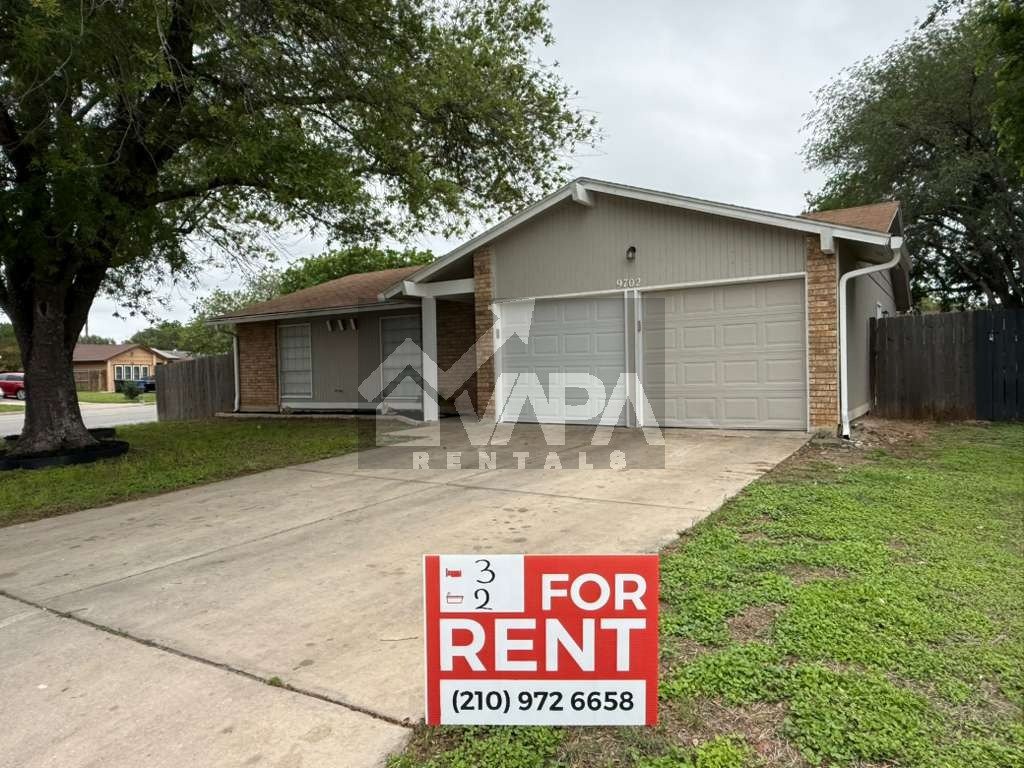 SAN ANTONIO House: 9702 HIDDEN LEDGE