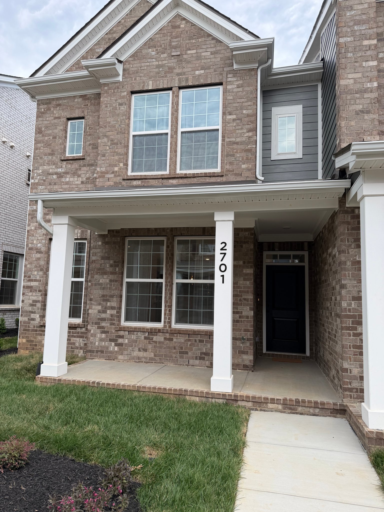 Murfreesboro Townhome: 2718 Willowoak Trl
