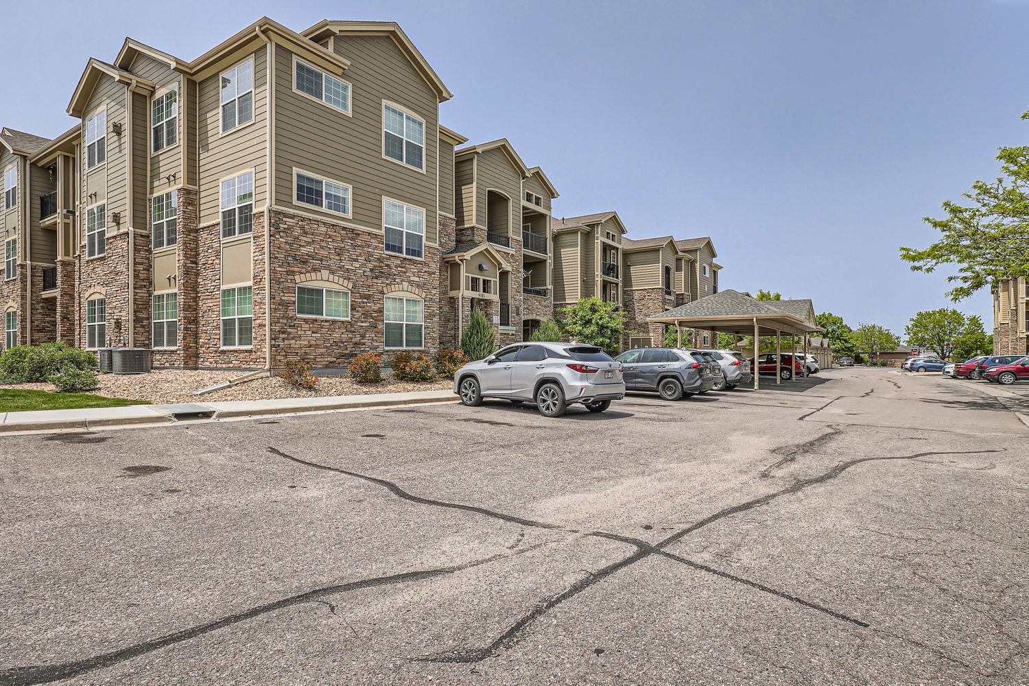 Parker Condo: 9185 Wilde Lane