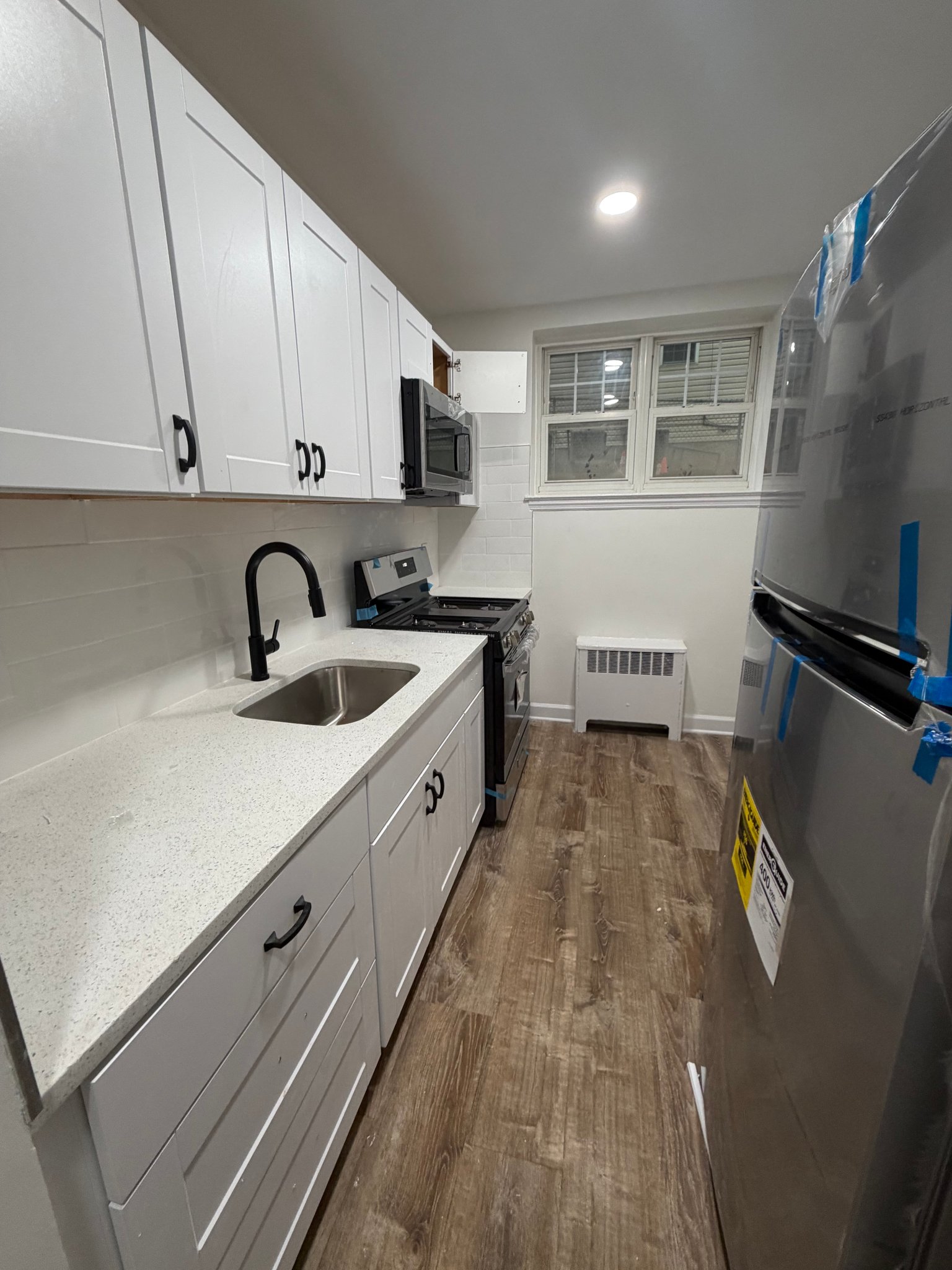 East Orange Apartment: 220 N Arlington Ave
