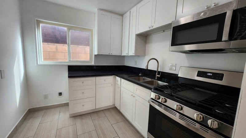 Downey Apartment: 8031 Gardendale Street
