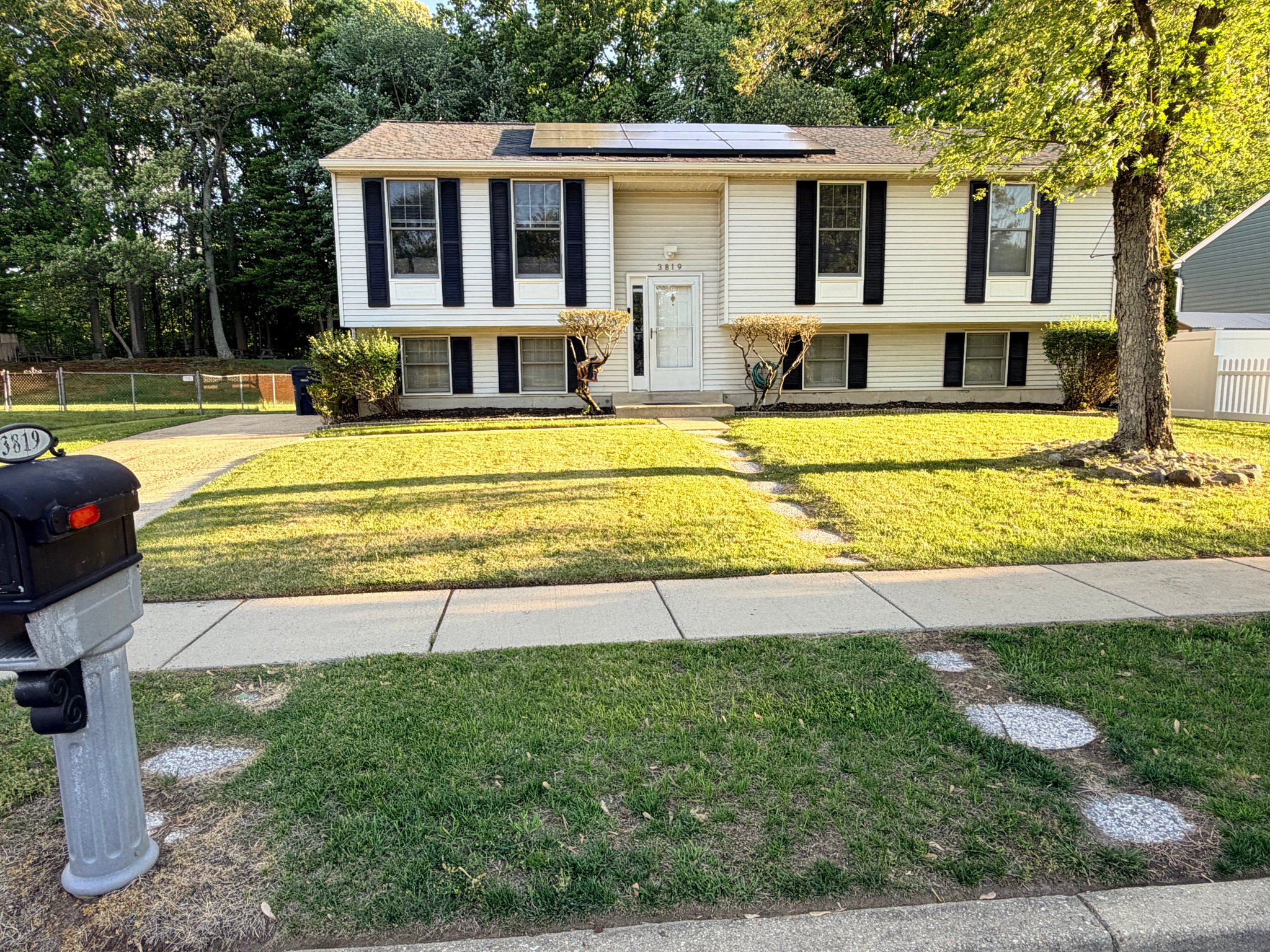 District Heights House: 3819 Walters Ln
