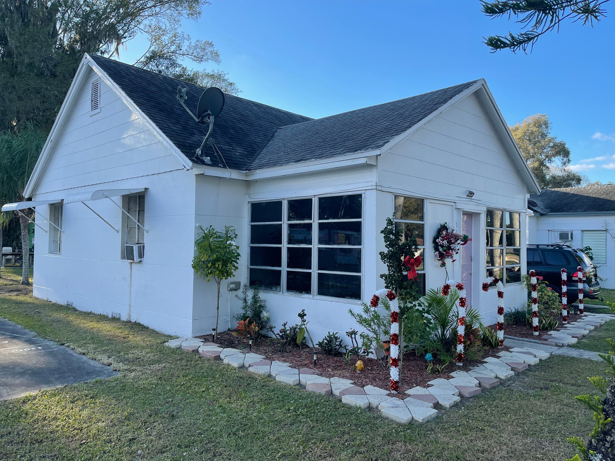 Ft. Myers House: 328 Bellair Rd