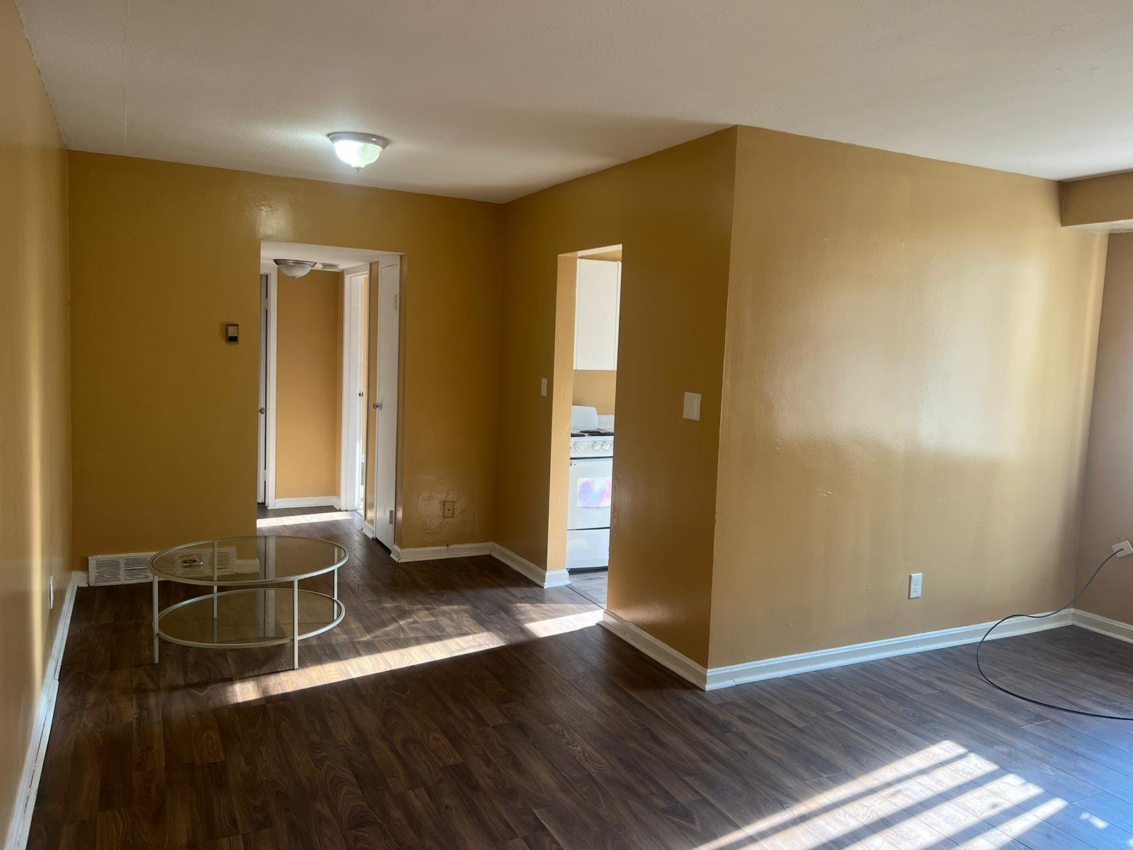 East Cleveland Apartment: 13965 Superior Road