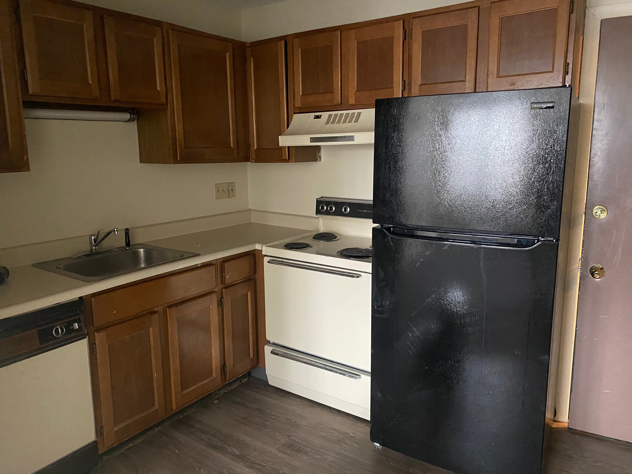 Essex Junction Apartment: 241 Pearl St