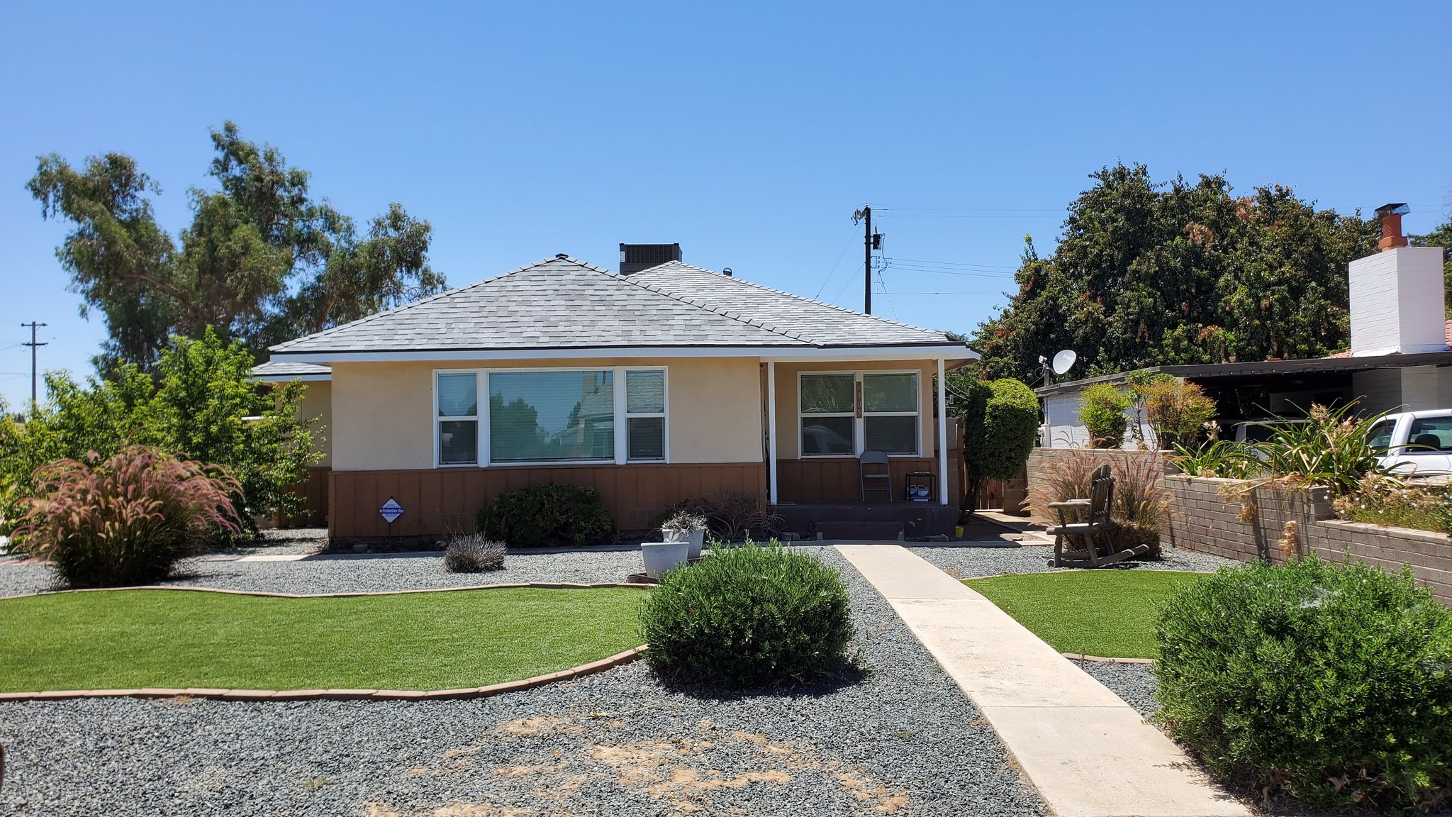 Bakersfield House: 6305 Almond Dr