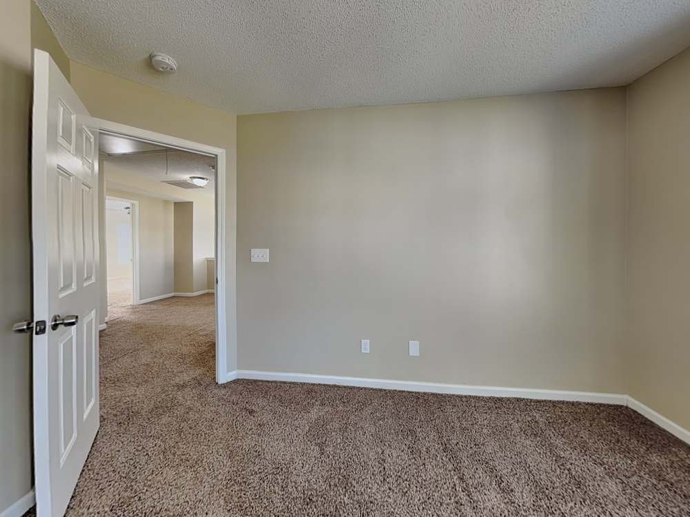 Raleigh House: 6114 Mansura Dr