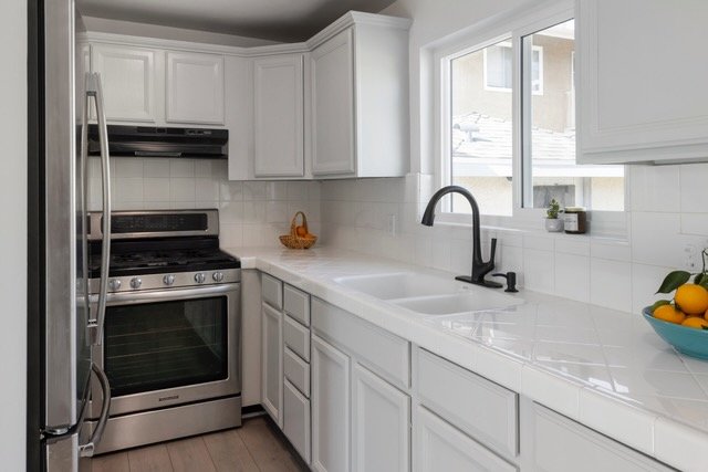 Azusa House: 405 N San Gabriel Ave
