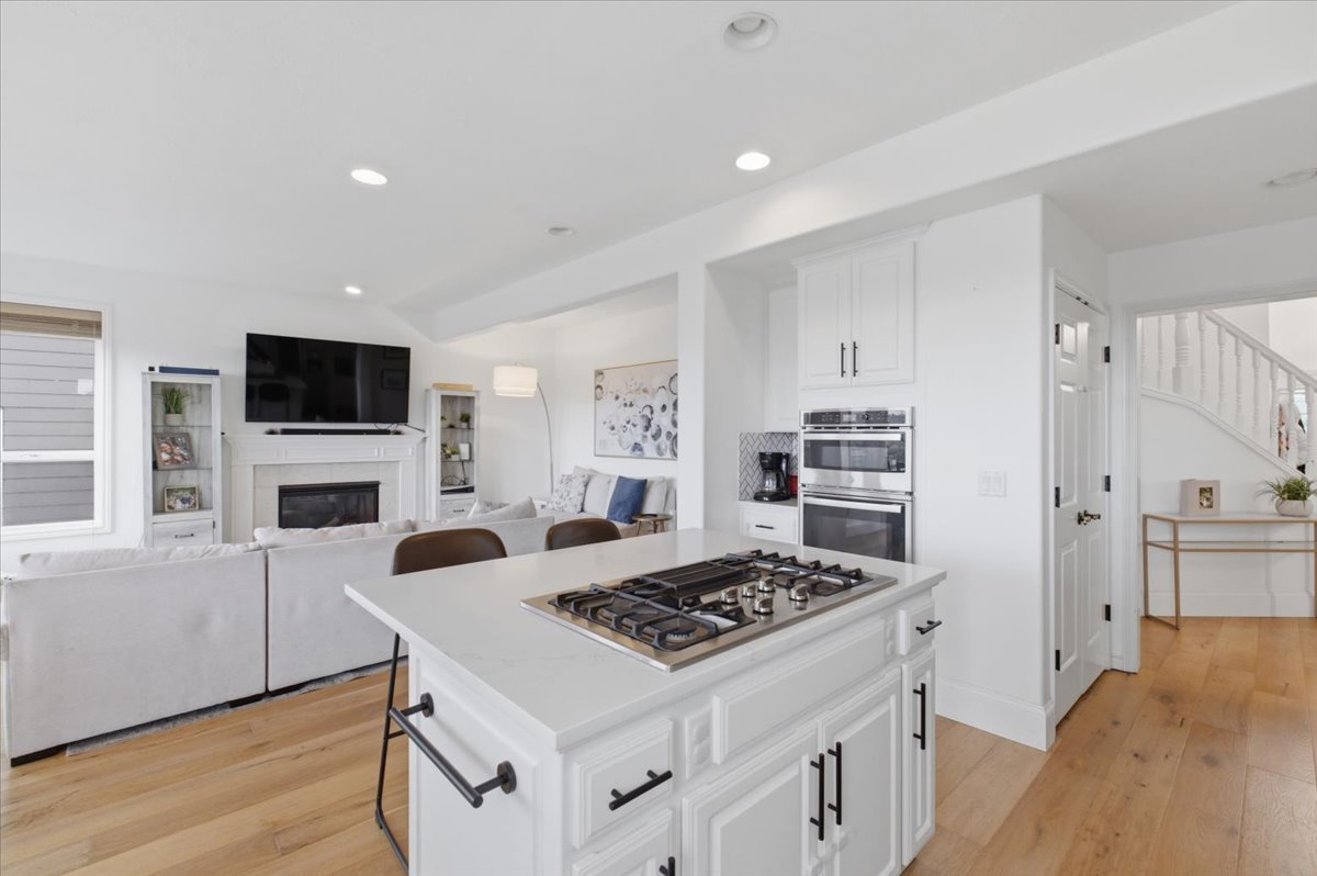 Salem House: 6011 Sawgrass Street SE