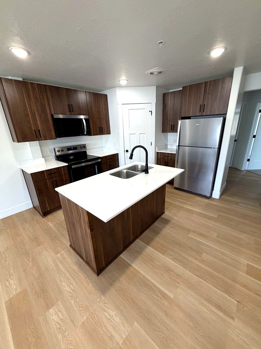 Pocatello Apartment: 950 Valentine Lane Building 5