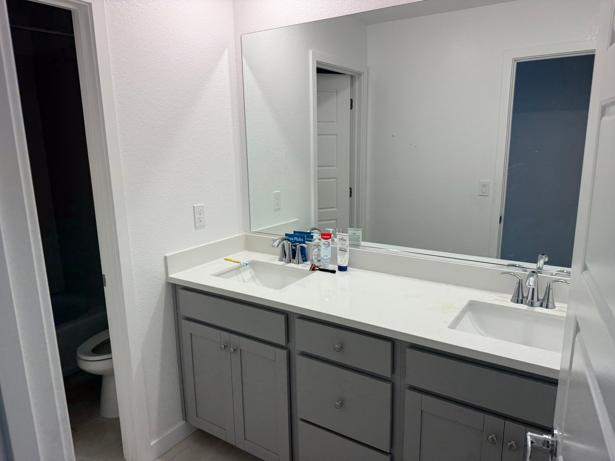 Sacramento Single Room: 5318 Lake Mary Drive