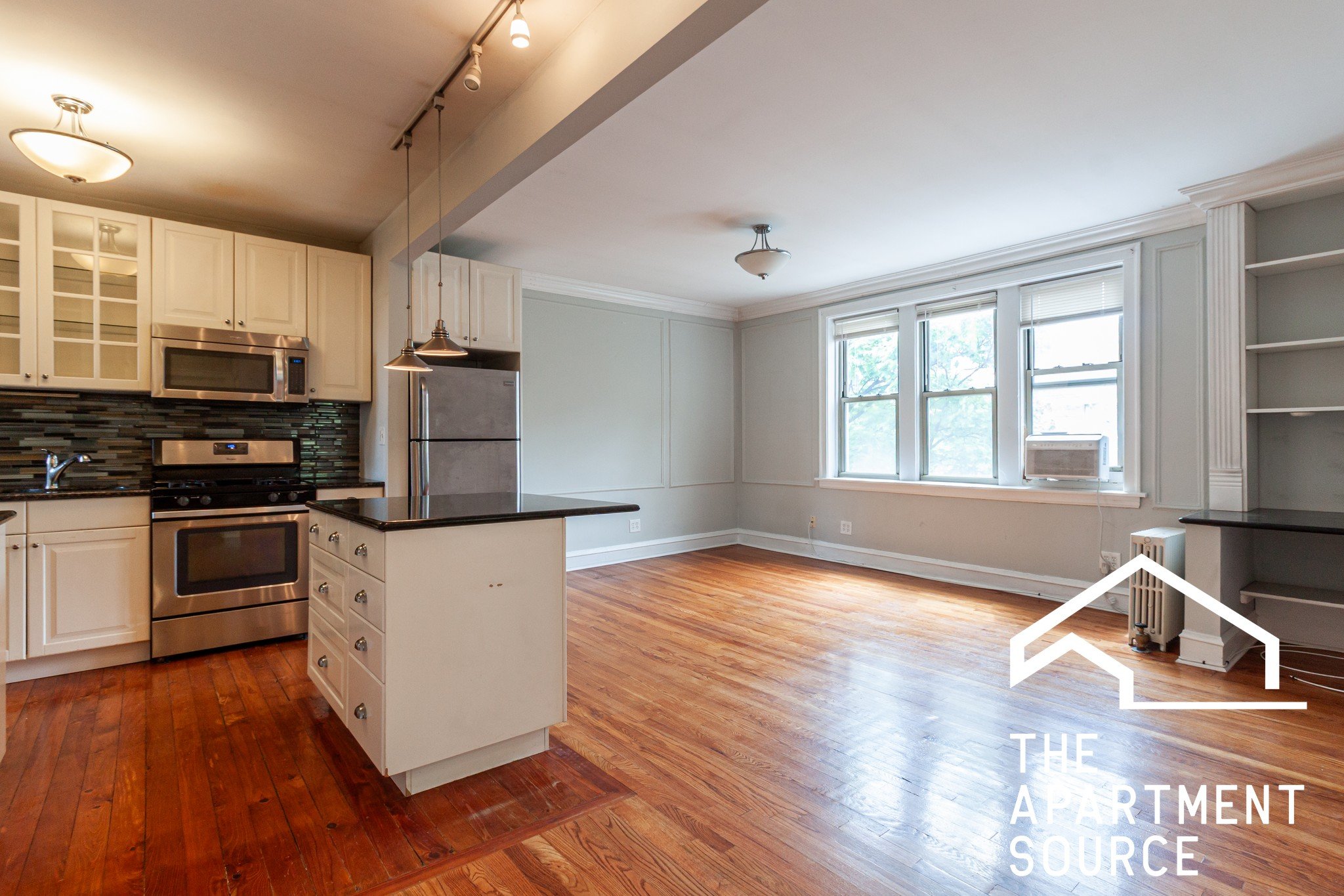 Chicago Condo: 540 W. Surf