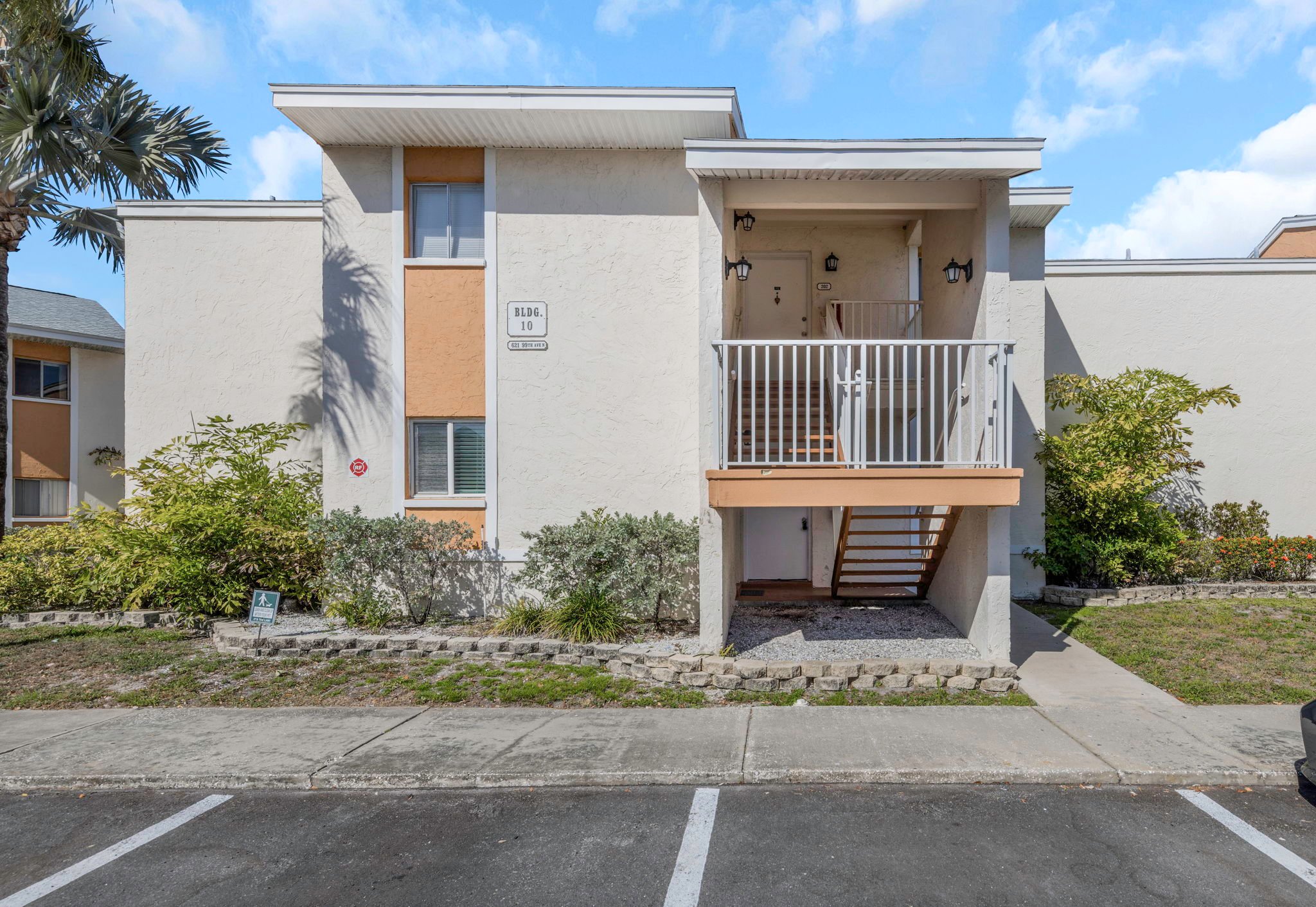 Saint Petersburg Condo: 621 99th Ave. N.
