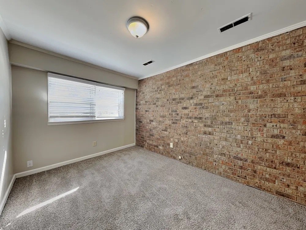 Greensboro House: 4807 Vickrey Chapel Rd N, Greensboro, NC 27407